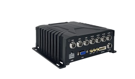 4-х канальный автомобильный AHD видеорегистратор ВизорМОНИТОР CVMR-B2104D-G4G